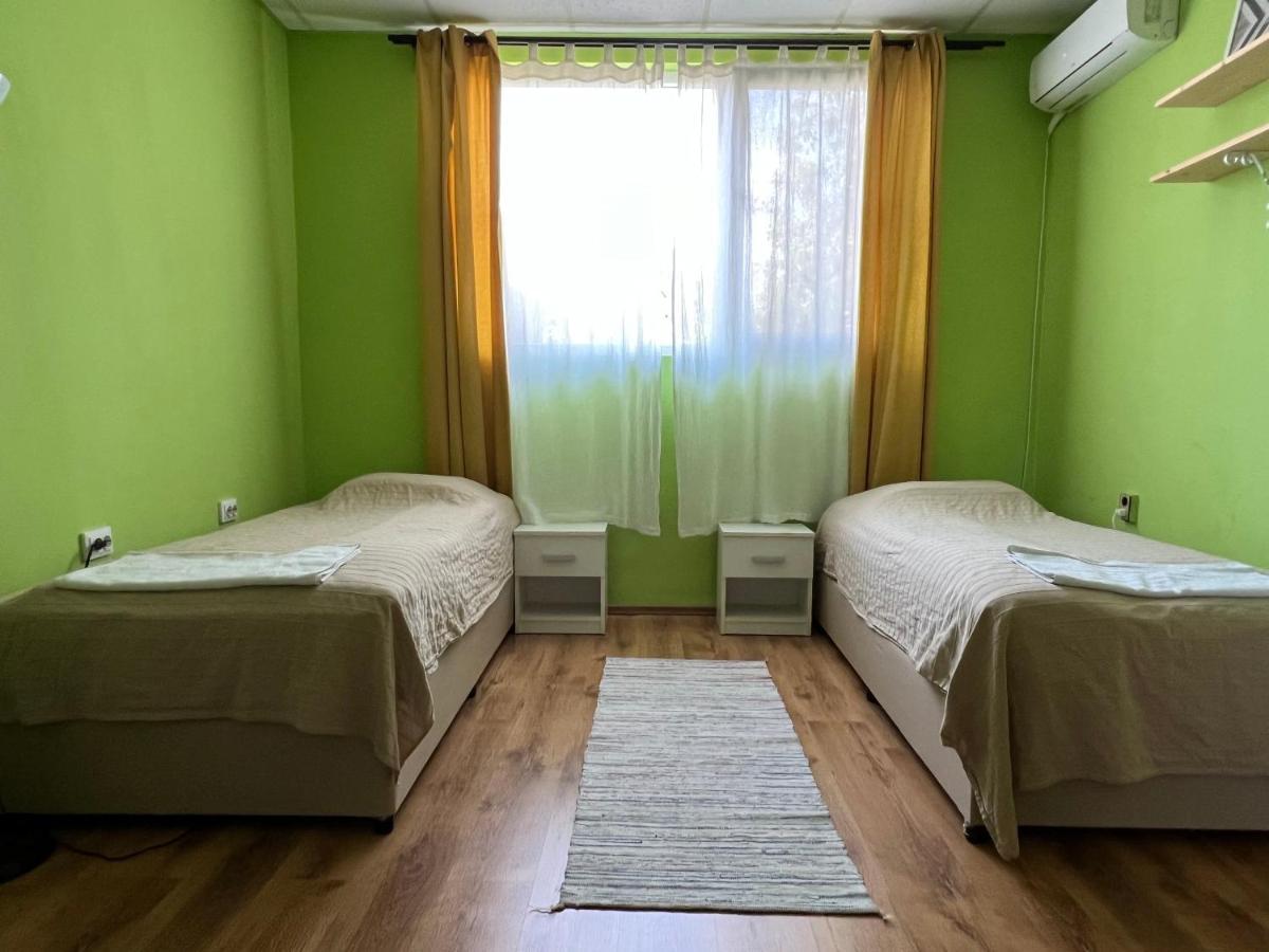 Oleander Rooms & Apartment Софія Екстер'єр фото